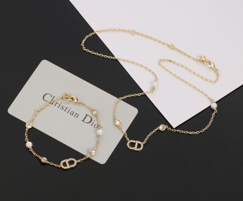 Christian Dior Necklaces